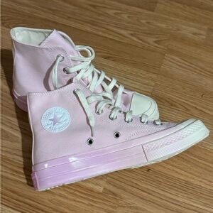 Converse chuck taylors purple/pink size 6